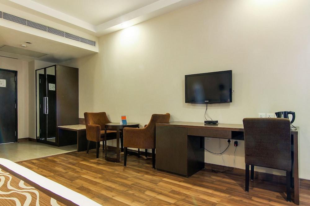 Vibe By The Lalit Traveller Hotel Faridábád Kültér fotó
