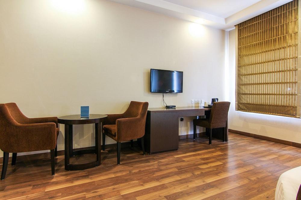 Vibe By The Lalit Traveller Hotel Faridábád Kültér fotó