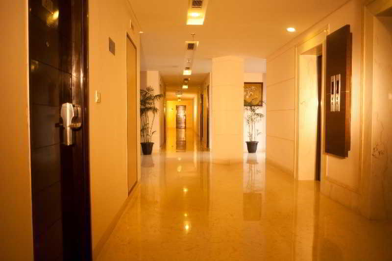 Vibe By The Lalit Traveller Hotel Faridábád Kültér fotó