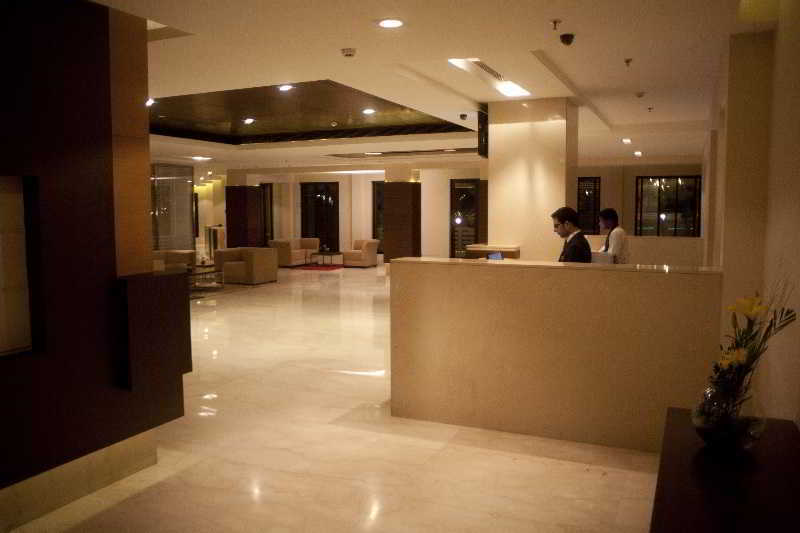 Vibe By The Lalit Traveller Hotel Faridábád Kültér fotó