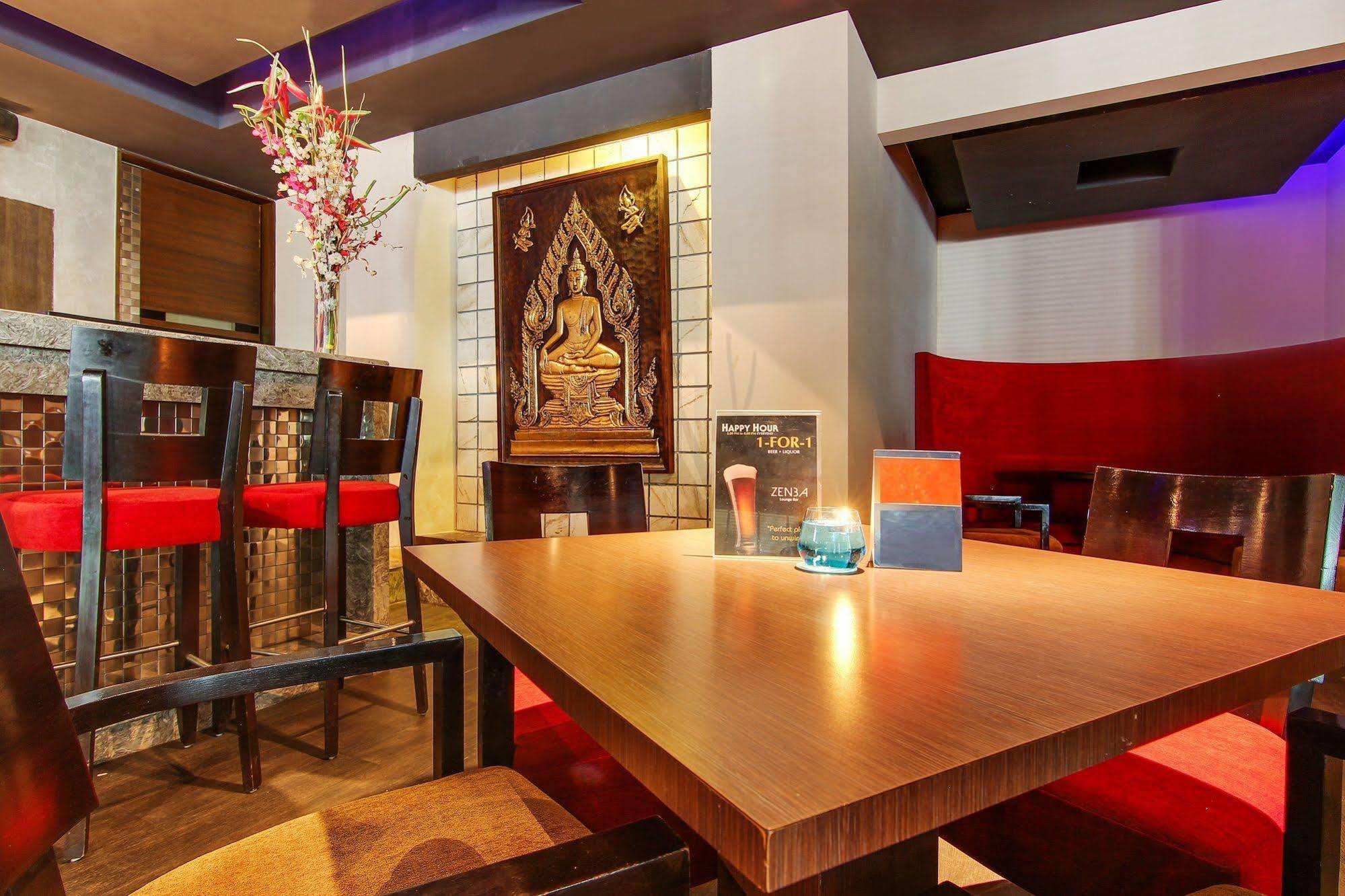Vibe By The Lalit Traveller Hotel Faridábád Kültér fotó